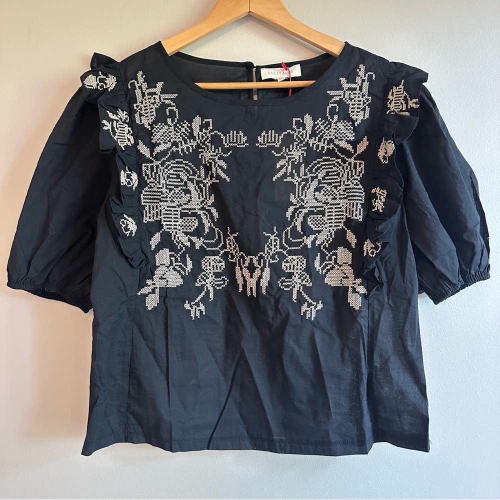 Solitaire Embroidered Blouse, Black with Cream, Women’s Size M, NWT